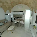 בית נופש Perla Delle Maldive מרינה די פסקולוזה